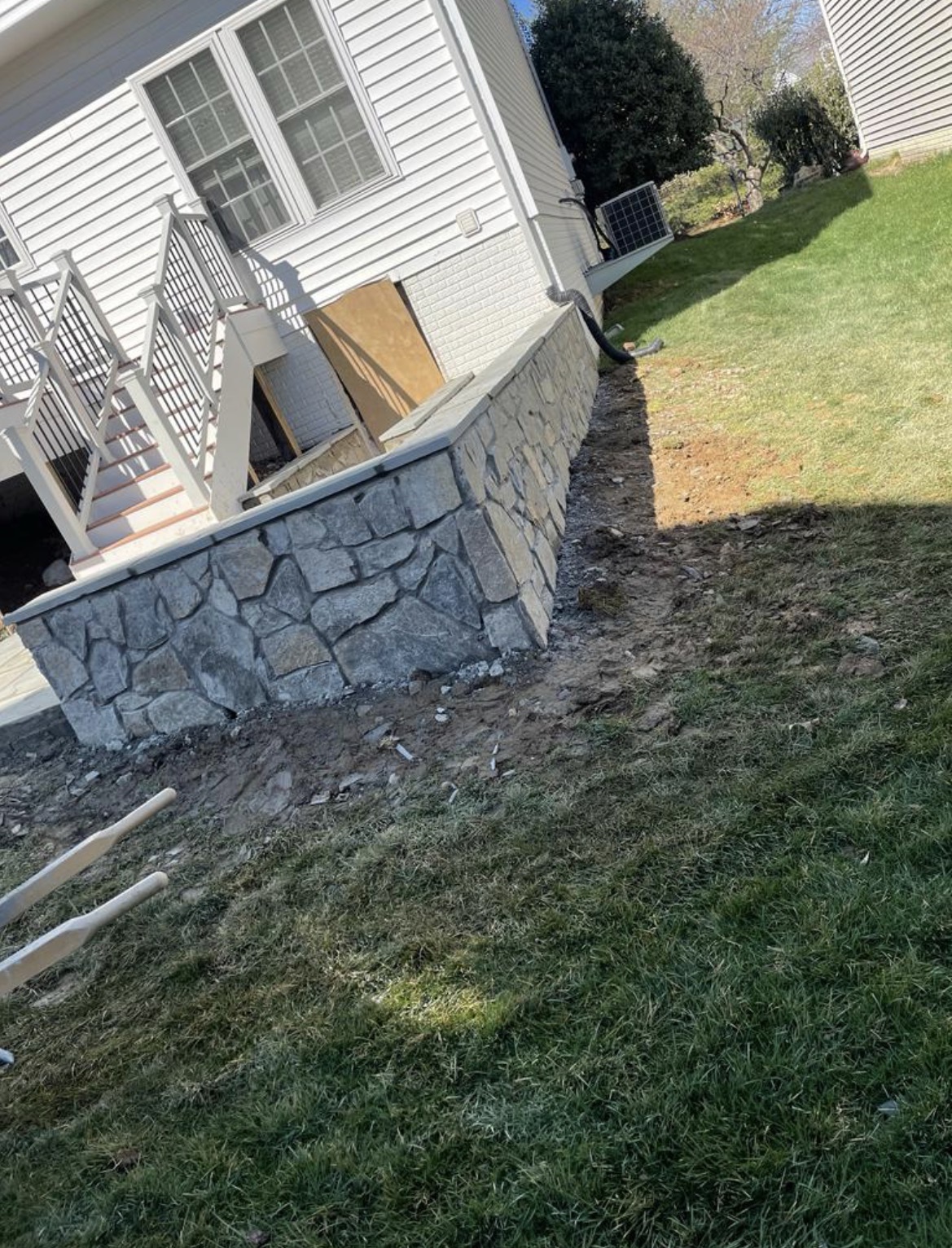 Stone retaining wall and columns
